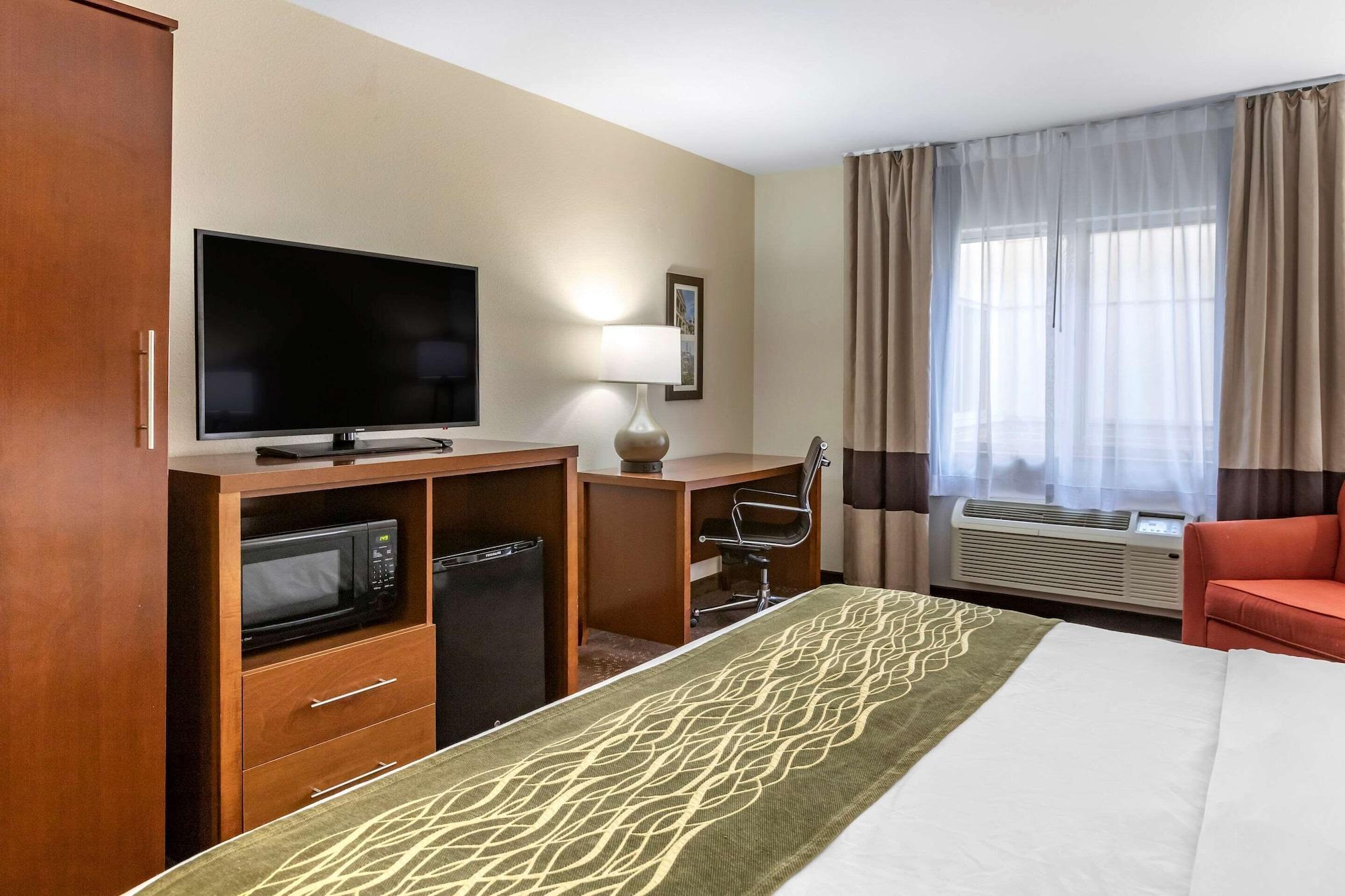 Comfort Inn Okemos - East Lansing Extérieur photo