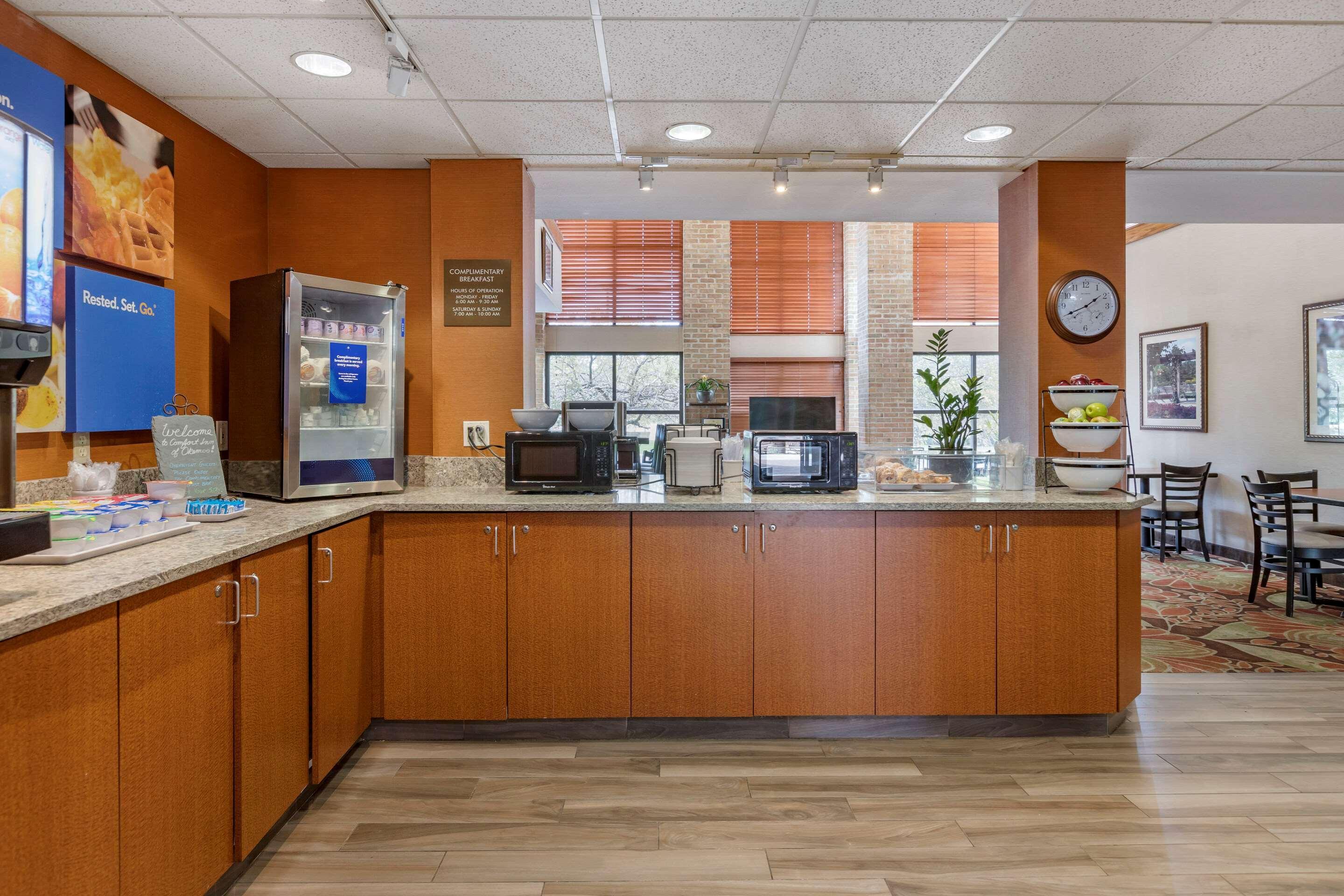 Comfort Inn Okemos - East Lansing Extérieur photo