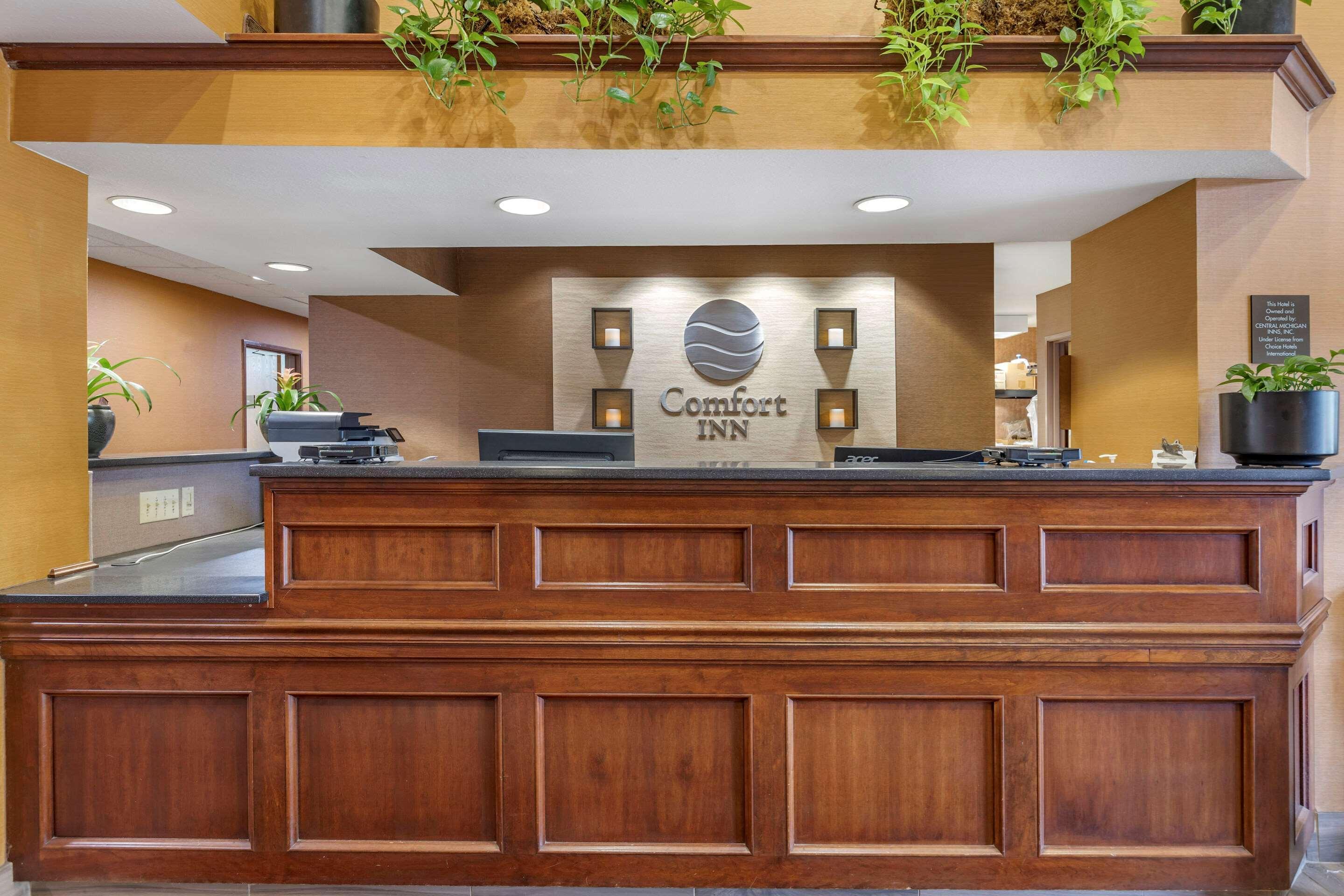 Comfort Inn Okemos - East Lansing Extérieur photo
