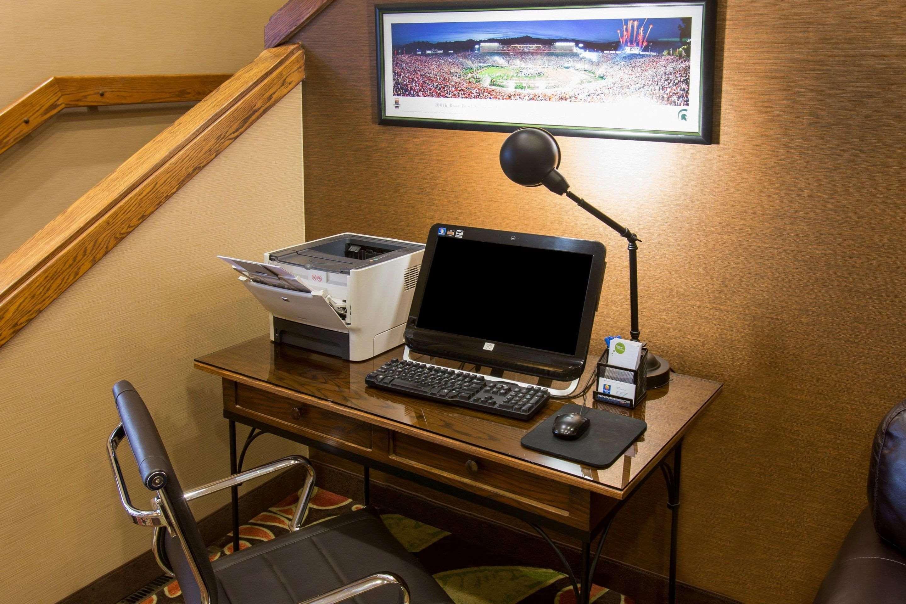 Comfort Inn Okemos - East Lansing Extérieur photo