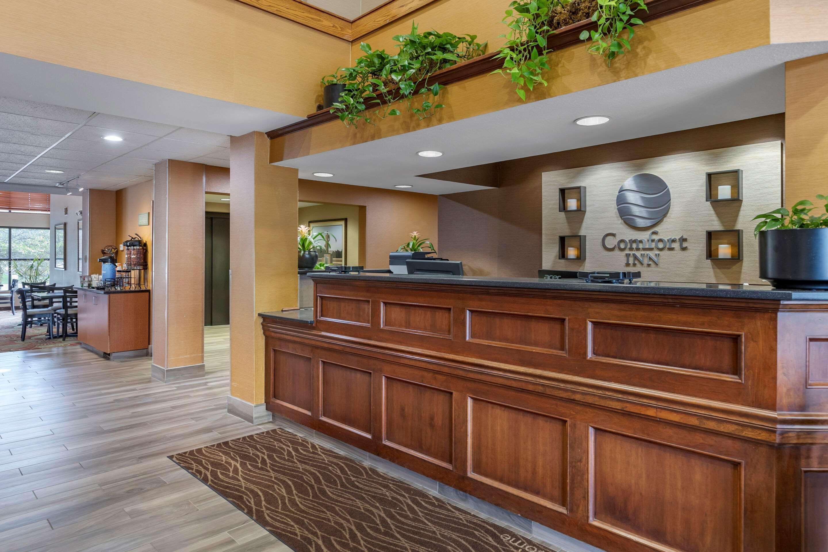 Comfort Inn Okemos - East Lansing Extérieur photo